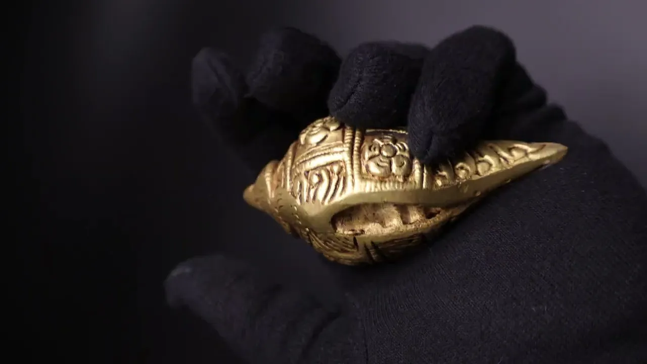 Brass Shankh – Sacred Brass Conch for Prosperity, Protection & Positive Energy