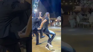 قائدة الدبيكة تتفنن ام الجود عاصمة الدبكة اللبنانية Dabke Lebanon  قائدة الدبيكة تتفنن ام الجود عاصمة الدبكة اللبنانية Dabke Lebanon