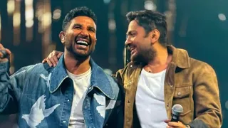 تامر حسني وأحمد سعد يشعلان حفلة ألمانيا بأغنيتي حلو المكان و إيه اليوم الحلو ده 