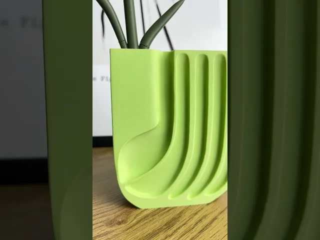 Strato Vase – 3D Printed Geometric Vase for Modern Decor video thumbnail