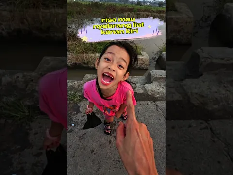 risa lihat kanan dan kiri