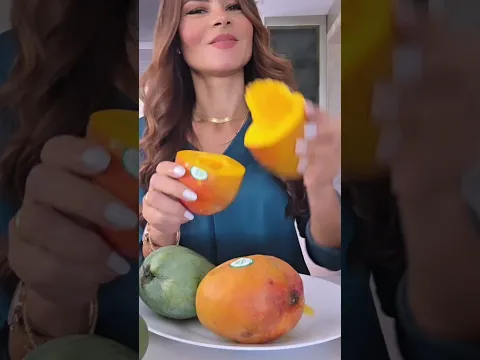 مين بيحب المانجا.. ده موسم الماجا 😋 #سالي_فؤاد