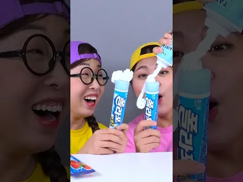 Blue Ice Cream Mukbang 파란색 아이스크림 먹방