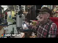 Small-town Iowa shoe store without website gains international following