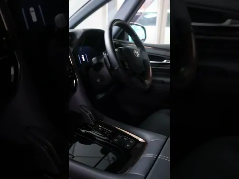 Toyota Vellfire 1||22243