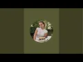 Download Lagu Lara Barker überträgt einen Livestream.
