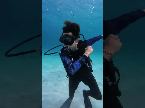 Every hero saves a woman, one marriage secured. #diving #浪中岛
