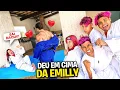 Download Lagu UM PROFESSOR DE KARATÊ DEU EM CIMA DA EMILLY *Denunciamos ele !