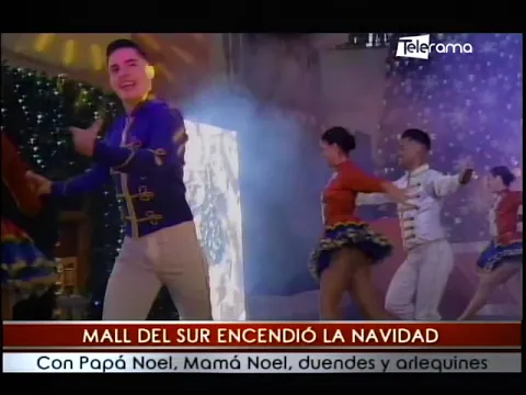 Mall del Sur encendió la navidad con Papá Noel, Mamá Noel, duendes y arlequines
