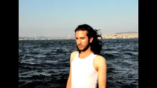 رسالة حقيقية من تحت الماء  وجدت بجيب لاجئ سوري غريق  جلال مولوي دندنها