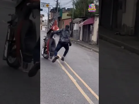 مستحيل تنظر بدون ضحك 😂 بطولات قيادة الدراجه