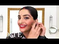 Lagu Sonam Kapoor Gives a Lesson in ’90s Bollywood Beauty | Beauty Secrets | Vogue