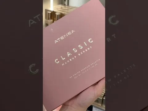 Todo el mundo estΓ‘ hablando de esta PALETA de SOMBRAS de Atenea πβ¨