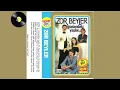Download Lagu Zorbeyler - Bir Mumdur (1981)