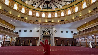 Visiting Mataram: Inside Lombok’s Biggest Mosque & Hindu Temple – Ep. 270