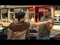 Download Lagu DOMME pestkoppen pesten een GROTE kerel, zonder enig idee dat hij een TOTALE stoere kerel is