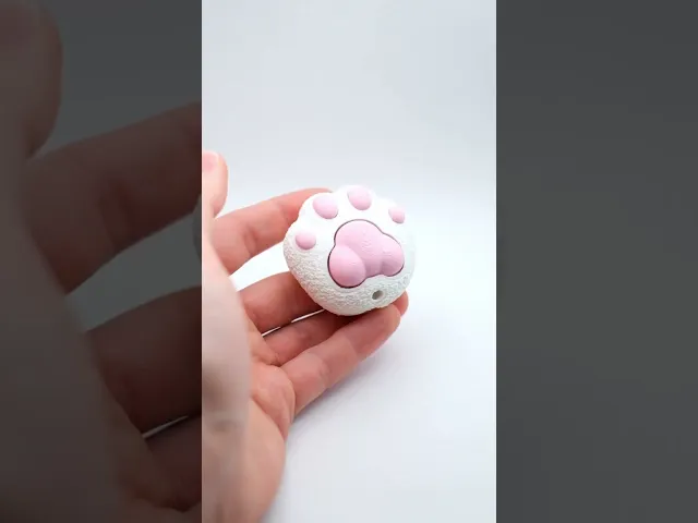 Fidget Paw Clicker video thumbnail