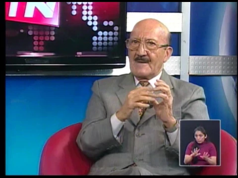 Dr. Vladimiro Álvarez 