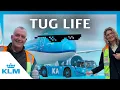 Download Lagu Tuglife: a tow-riffic day with the KLM tugdrivers | Intern On A Mission | KLM