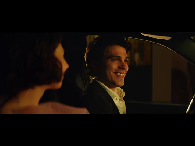 Sul più Bello | Clip 'Vuoi salire?'