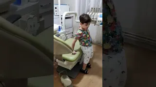 دينيز أسنانه عم يوجعوه راح ياخد إبرة بس صار شي غير متوقع 