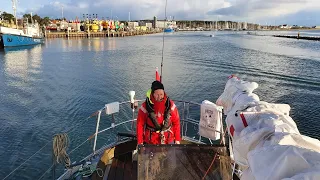New Year’s on Terschelling: Grounded on Arrival, Mast Climb & Freezing Return Home – Ep. 4 [EN]