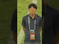 Download Lagu Coach shin tae young tak kuasa menahan tangis , saat menyanyikan lagu tanah airku #timnasindonesia