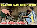 Download Lagu Mother Darti cooks fried snails with neighbors ‼️ The beauty of village life