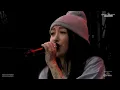 Download Lagu Noah Cyrus - All Falls Down (Corona Capital 2019)