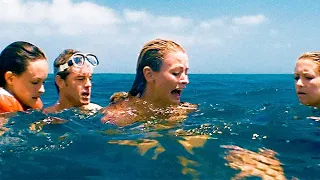 قصة حقيقية بسبب خطا بسيط 6 اصدقاء ي حبسون في البحر بدون اي وسائل مساعدة وسط اسماك القرش Open Water 