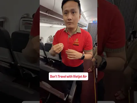 DONT TRAVEL VIETJET AIR - WORST CABIN CREW EVER !!