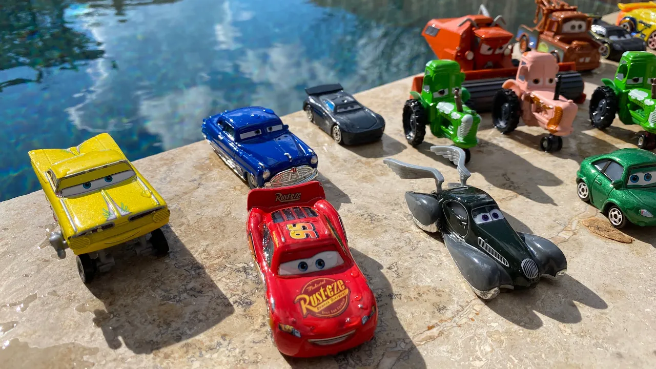 Looking For Disney Pixar Cars On The Rocky Road: Lightning McQueen,Natalie Certain,Sally Carrera