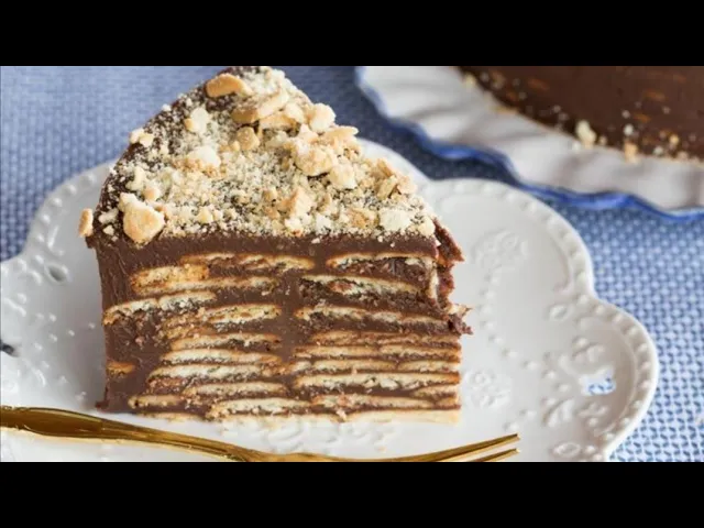 RECEITA: BOLO DE BOLACHA COM MOUSSE DE CHOCOLATE