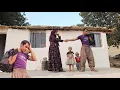 Download Lagu Hadi's farewell as she goes to prison and the cries of Khadija and the children