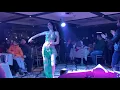 Maris dancing "Maltashet el 2olob" live