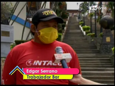 Escalinatas de las Peñas sin turistas ni comercio en estas fiestas julianas