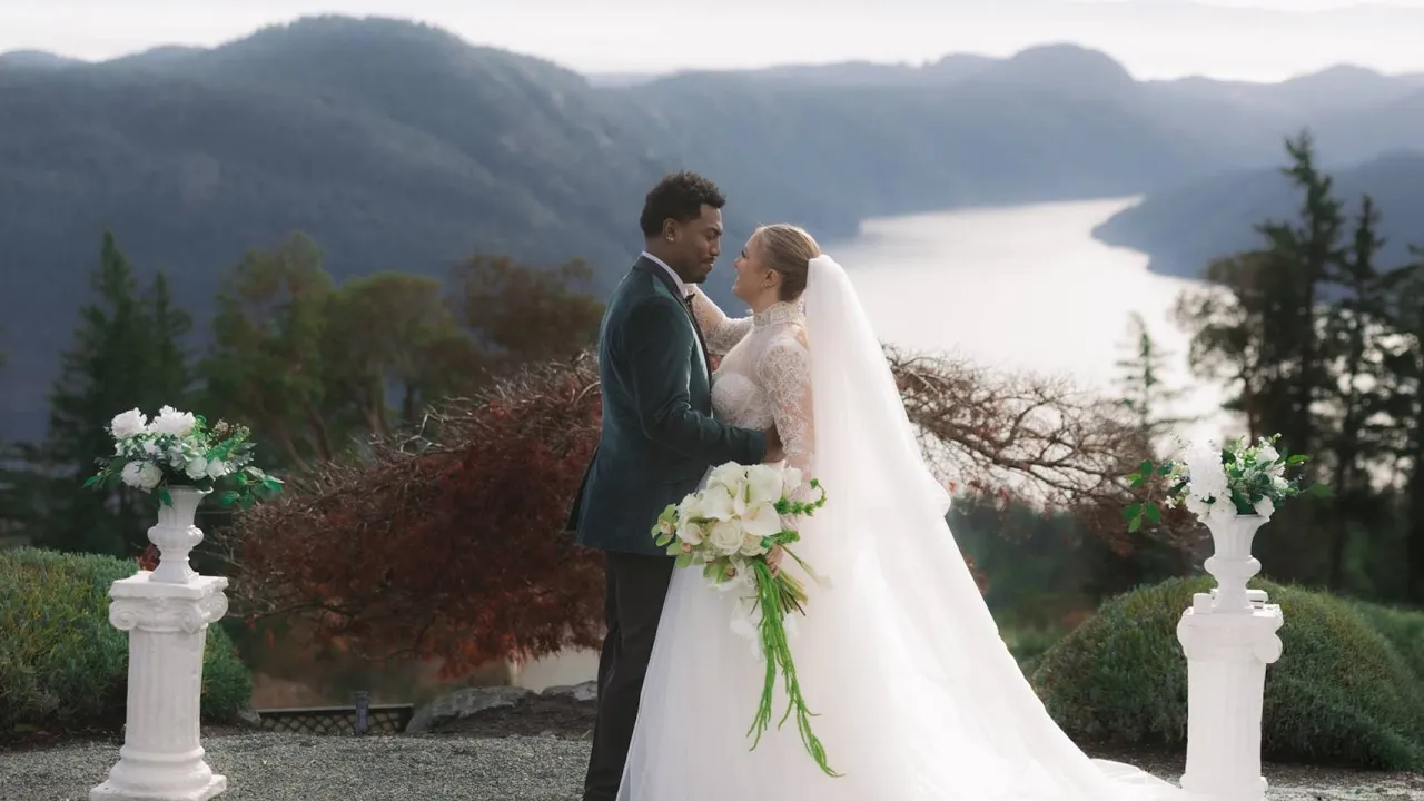 Watch Jess & Akio’s signature highlight at Villa Eyrie - Malahat, British Columbia — video preview