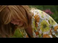 Lagu Kate Garraway's decolleté aan de buitenkant