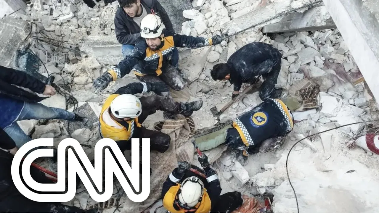 Número de mortos em terremotos na Turquia e na Síria passa de 2,3 mil | VISÃO CNN