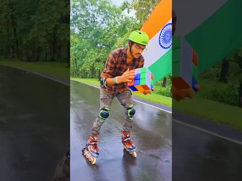 Solving the Biggest Rubik’s Cube While Skating 😳🛼 #kingofcubers #shorts