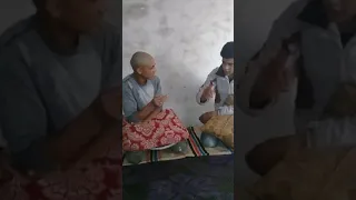شاهد شاب بارع يستطيع تكلم بصوت حديدان بكل سهولة دندنها