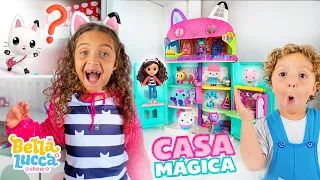 Bella e Lucca Brincam na Casa Mágica da Gabby | Bella e Lucca Show