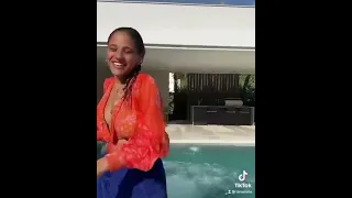 الفيديو المتدول لي جني دياب بنت عمرو دياب دندنها