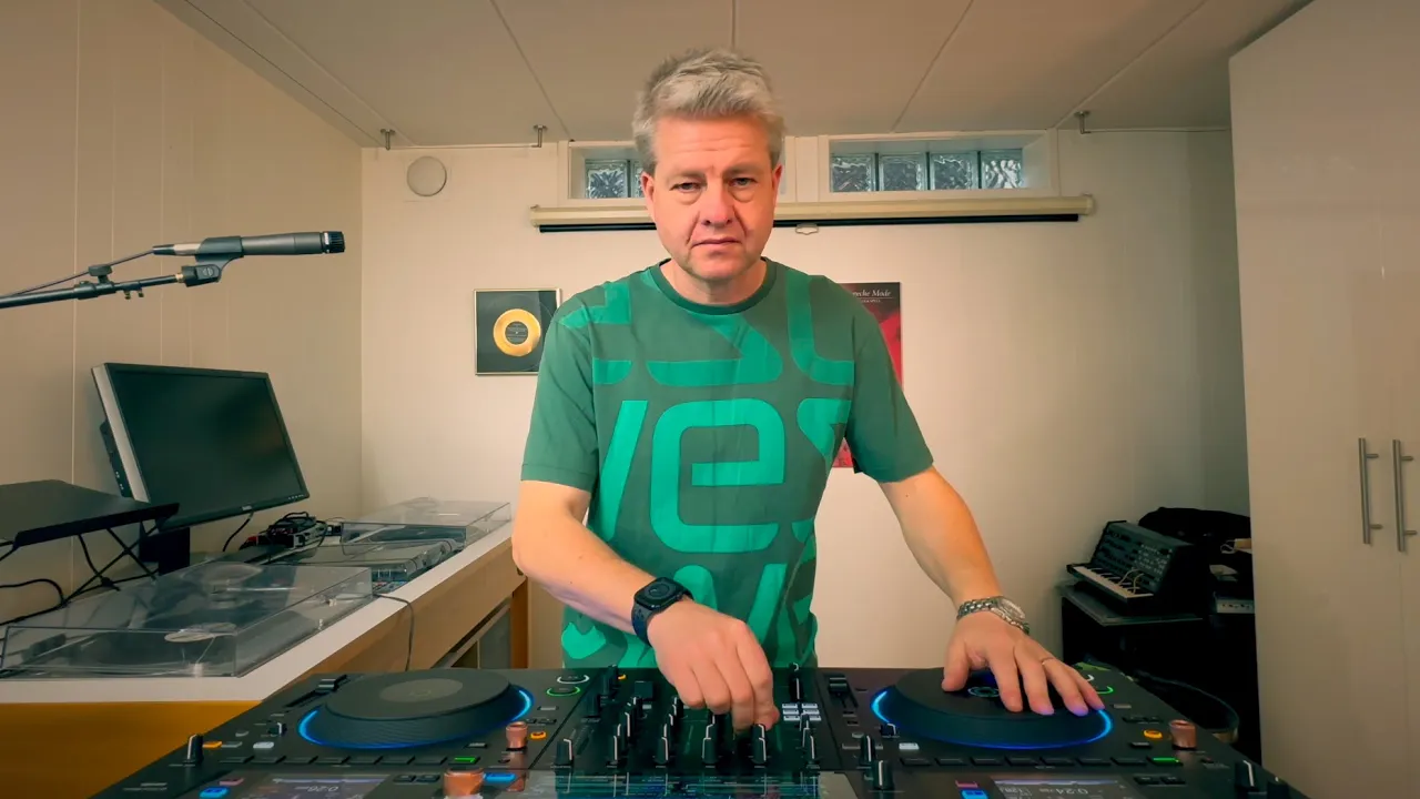 Pierre J - Mixed Mondays 2025.16 Pierre J - Mixed Mondays 2025.16