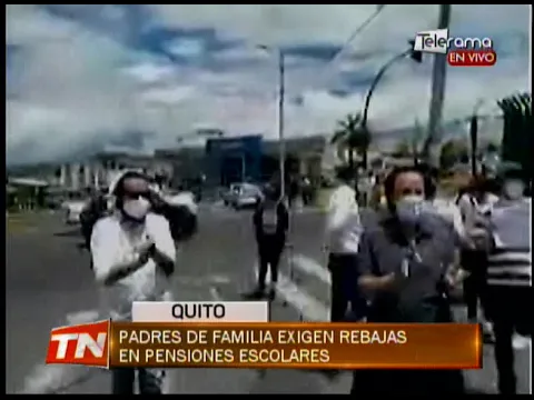 Padres de familia exigen rebajas en pensiones escolares