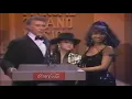 Download Lagu Selena Quintanilla y Shelly Lares Entregan Premio A Emilio Navaira 1991 TMA