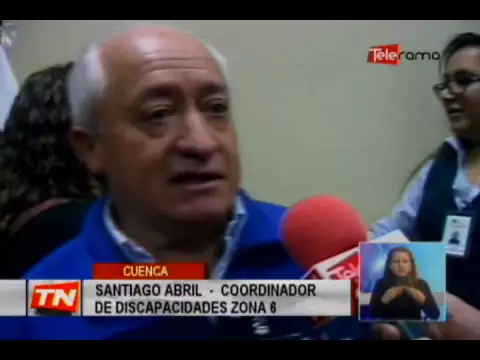 Ministerio de salud entrega gratuitamente audífonos