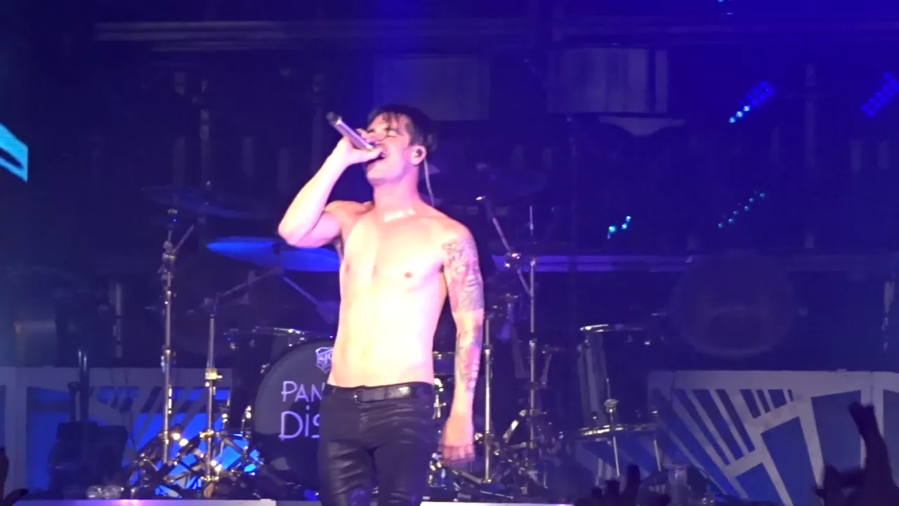 Panic! At The Disco - Miss Jackson (Live in Dallas, TX at Gexa Energy Pavilion July 15, 2016)