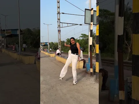 Chacha log pura khus😂😍 #sahelirudra #ytshorts #danceinpublic #publicreaction #bairi