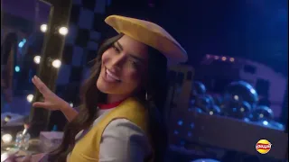 محلو أوي             شيبسي اعلان شيبسي أغنية محلو اوي جديده نجم جيل تامر حسني  تامر حسني اسماء جلال  حالتي